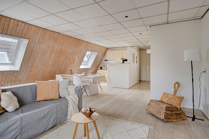 Photo 4 of Prins Bernhardlaan 12