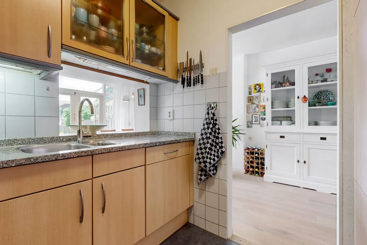 Twee-onder-één-kap te koop: Nieuwe Karselaan 15, Amstelveen