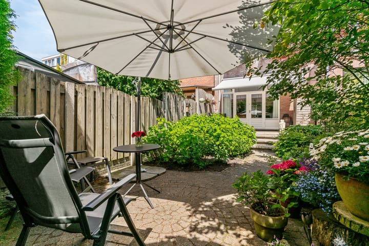 Twee-onder-één-kap te koop: Nieuwe Karselaan 15, Amstelveen