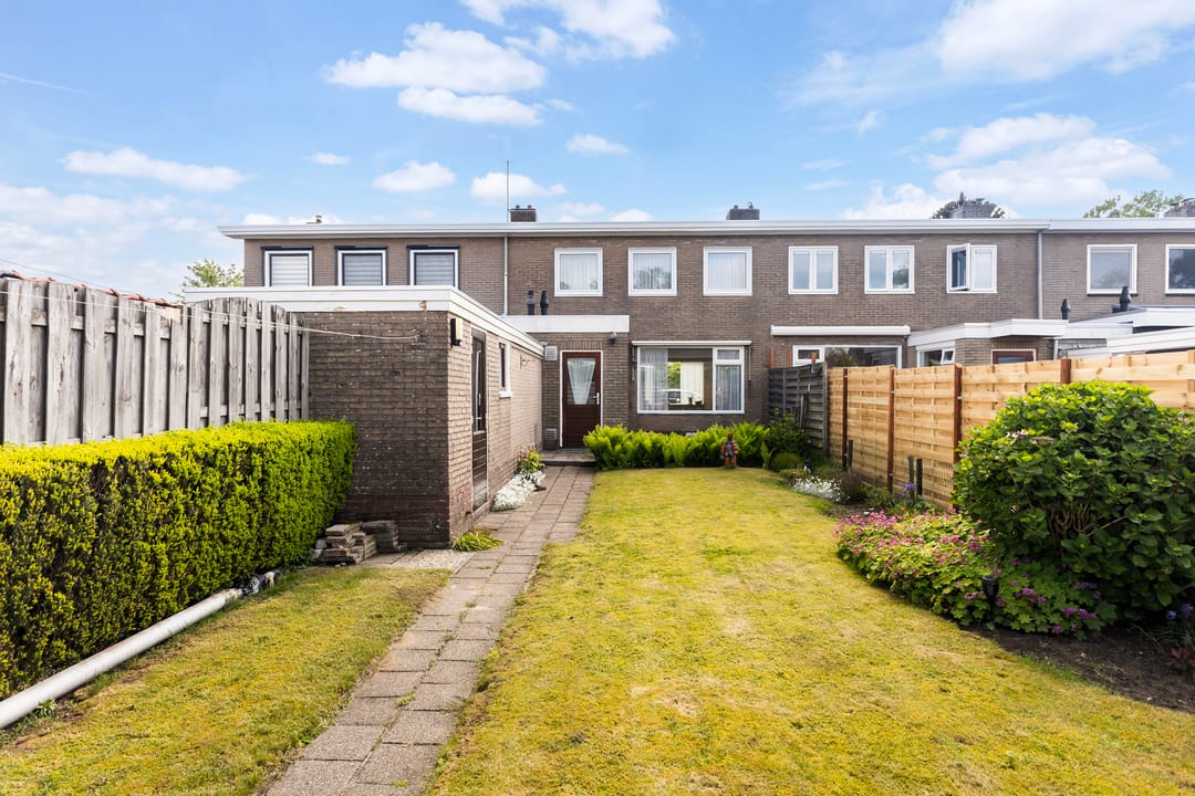 Affordable Terraced Home with Four Bedrooms and Spacious Garden in Burgum — 23