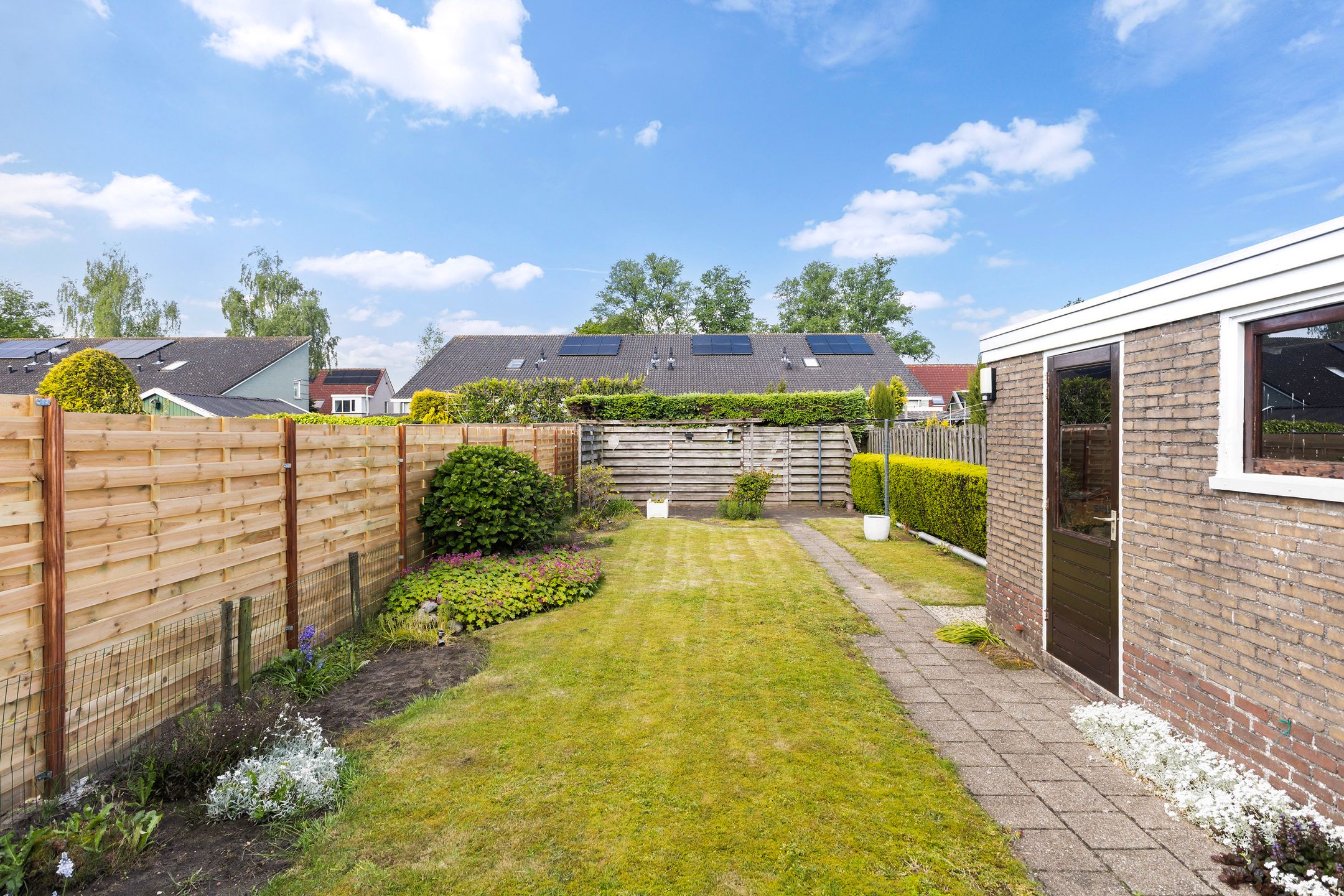 Affordable Terraced Home with Four Bedrooms and Spacious Garden in Burgum — 21