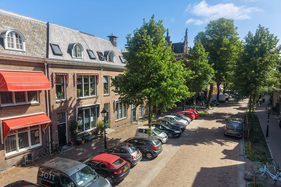 Characterful Three-Room Apartment with Spacious Terrace in Historic Leeuwarden Center — 41