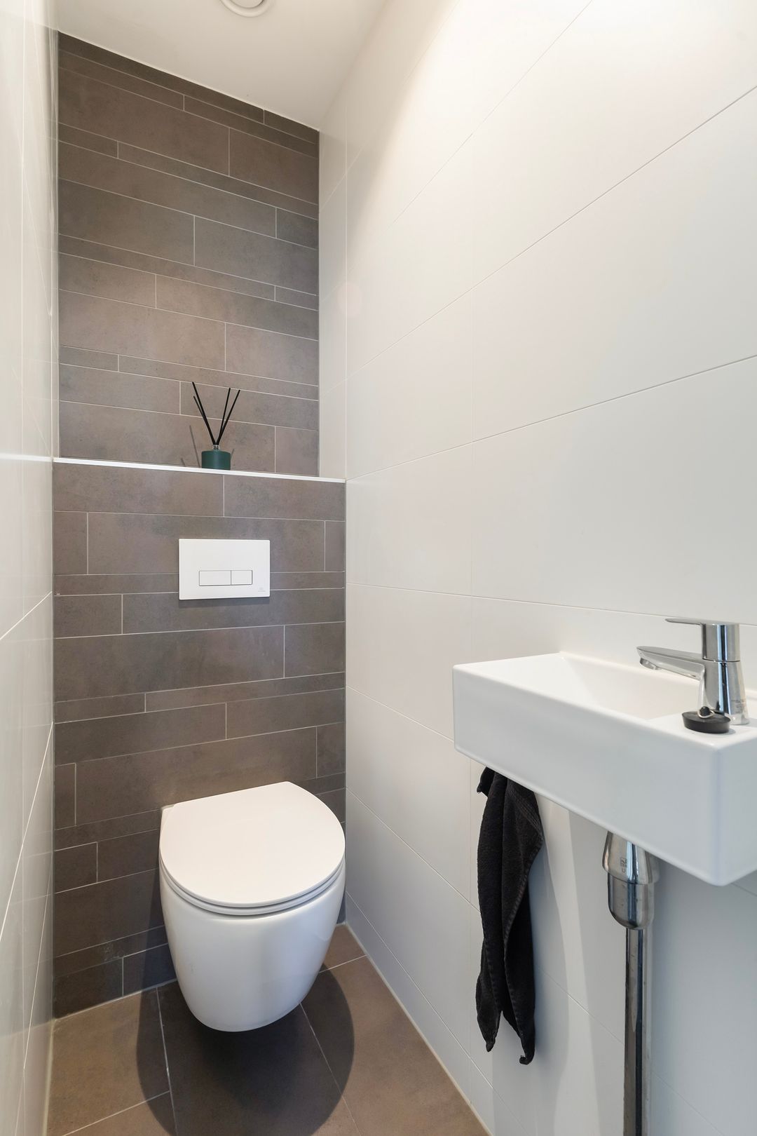 Characterful Three-Room Apartment with Spacious Terrace in Historic Leeuwarden Center — 11