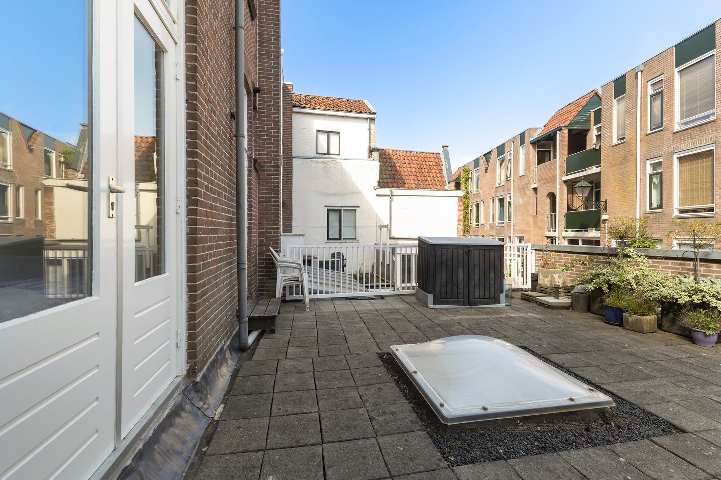 Characterful Three-Room Apartment with Spacious Terrace in Historic Leeuwarden Center — 25