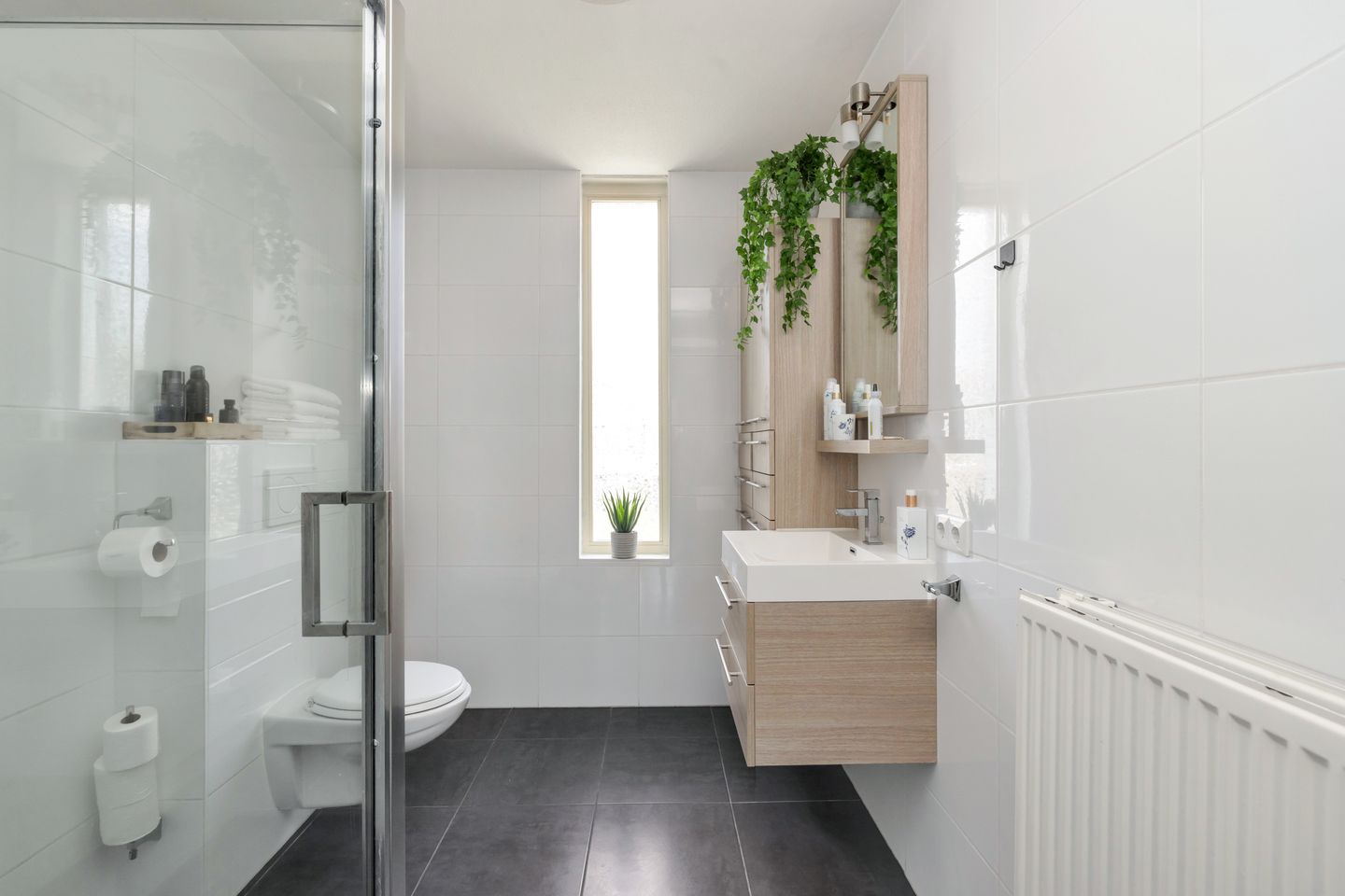 Move-in Ready Terraced Home with Southwest Garden in Green Residential Area — 25