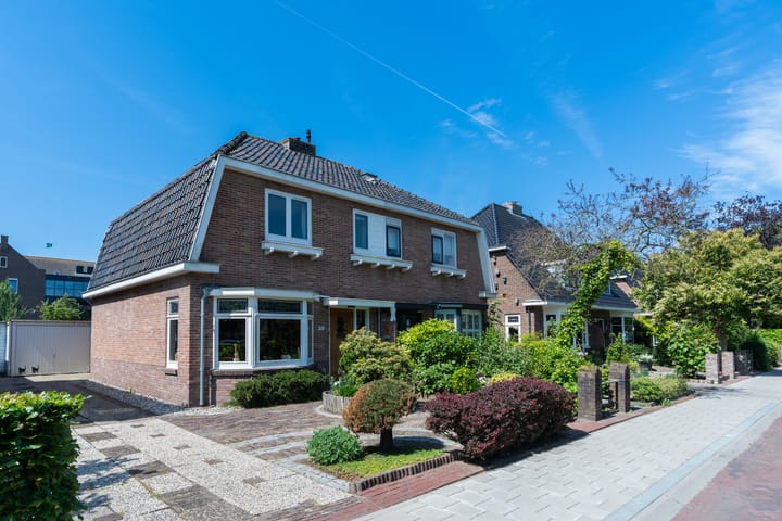 Photo 4 of Raadhuislaan 35