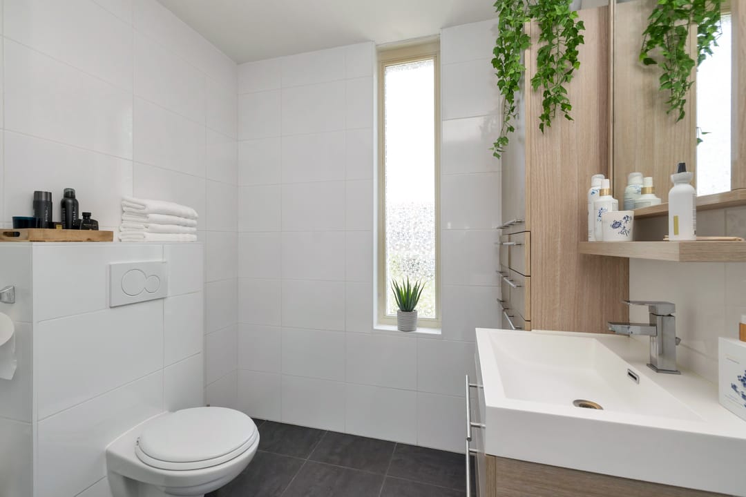 Move-in Ready Terraced Home with Southwest Garden in Green Residential Area — 26