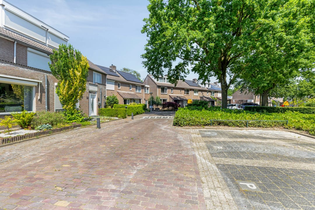 Photo 38 of Armehoefstraat 8
