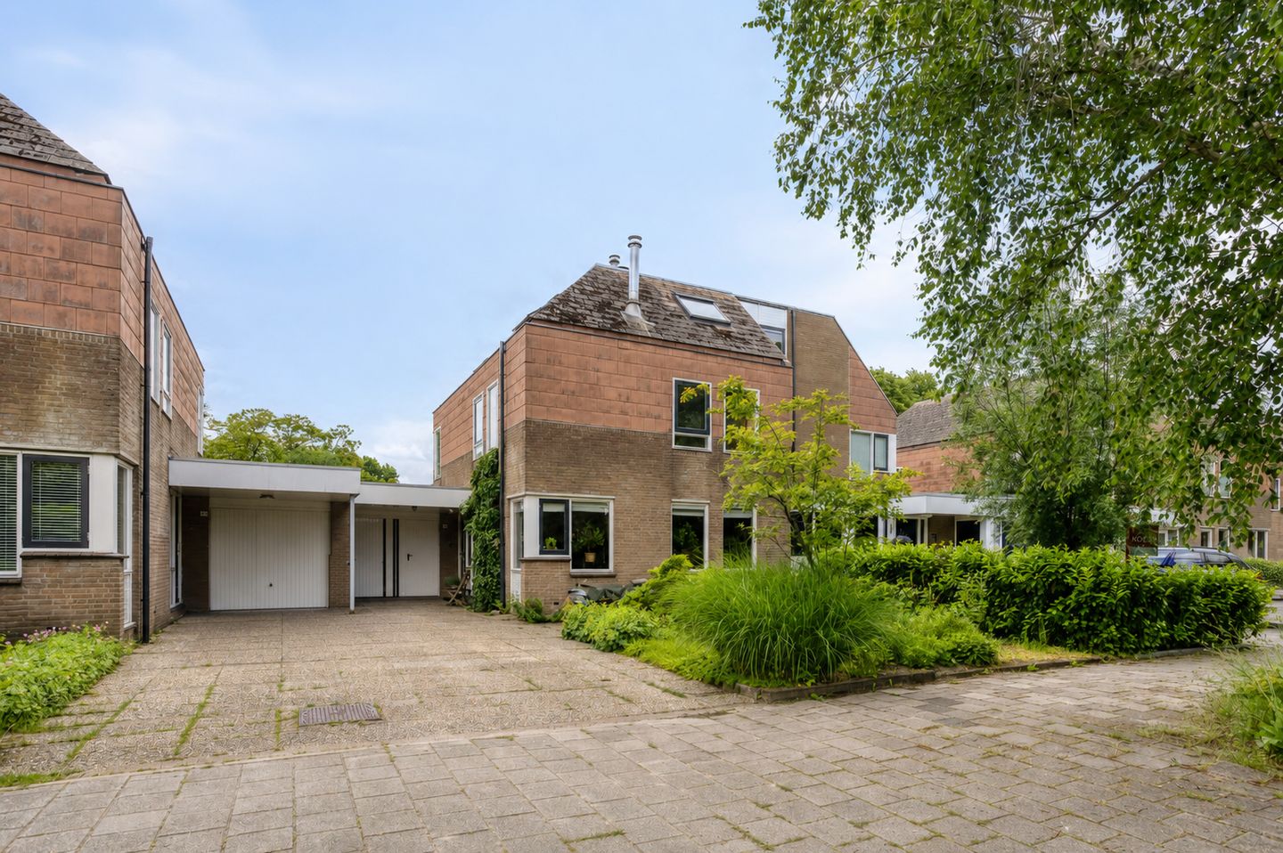 Foto 1 van Van Deyssellaan 44