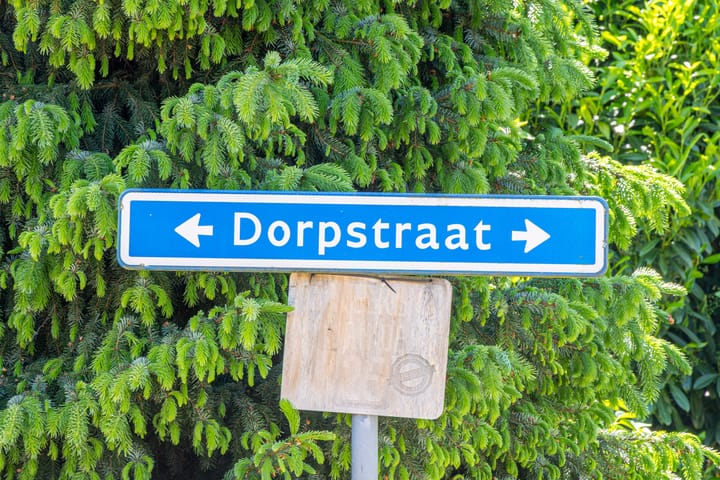 Photo 3 of Dorpstraat 1