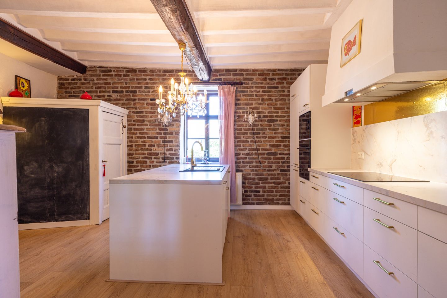 Photo 10 of Dorpstraat 1