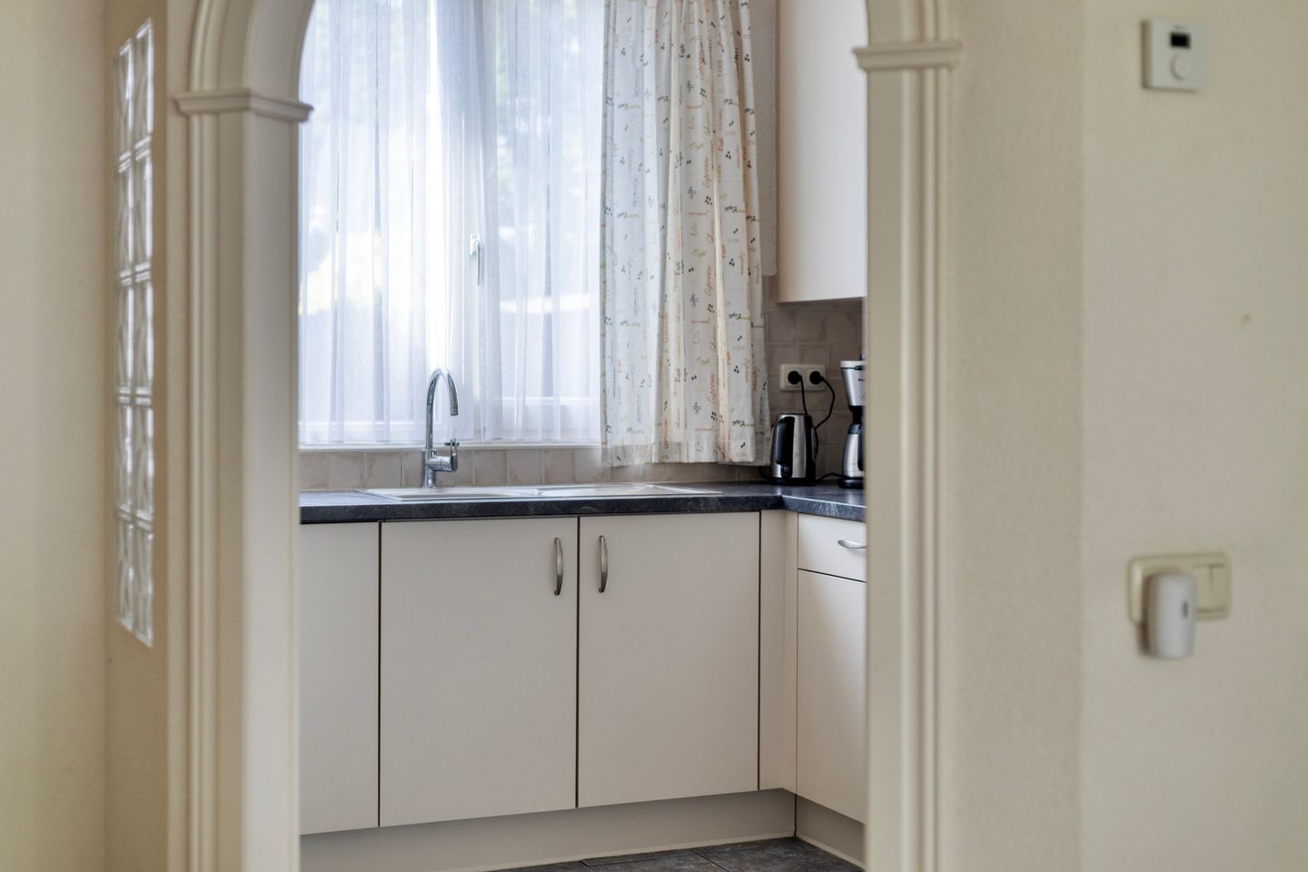 Well-Maintained Terraced House with Garden Room in Schijndel — 10