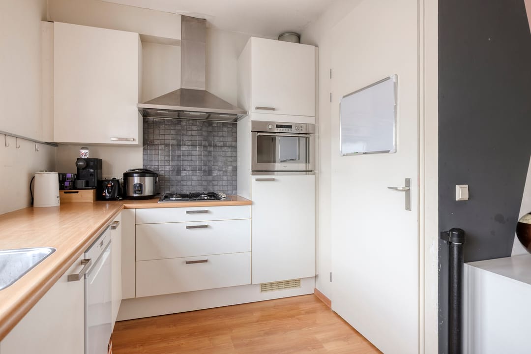 Spacious Terraced House with 5 Bedrooms in Child-Friendly Hulst Neighborhood — 13