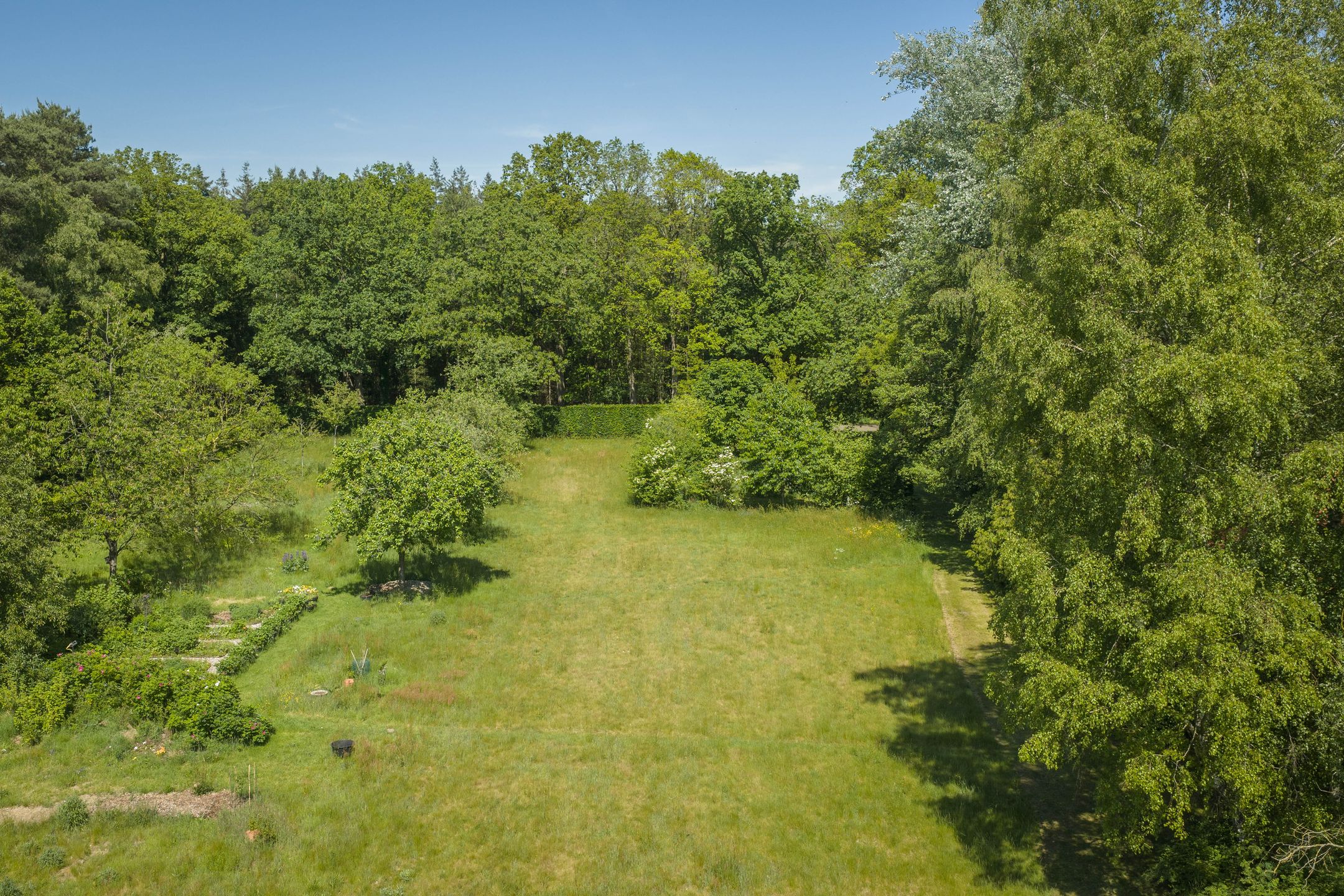 Spacious 19th-Century Farmhouse with NSW Landgoed Status and B&B Business Potential in the Achterhoek — 30
