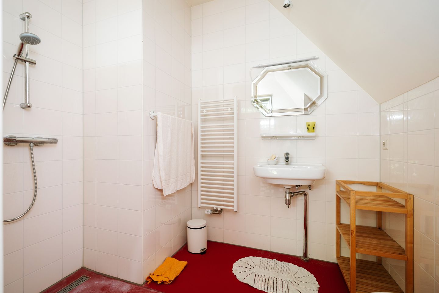 Spacious 19th-Century Farmhouse with NSW Landgoed Status and B&B Business Potential in the Achterhoek — 55