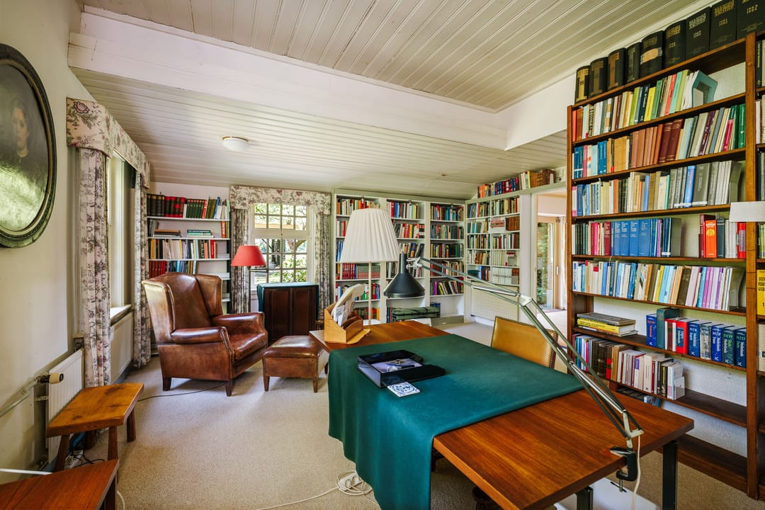 Spacious 19th-Century Farmhouse with NSW Landgoed Status and B&B Business Potential in the Achterhoek — 47
