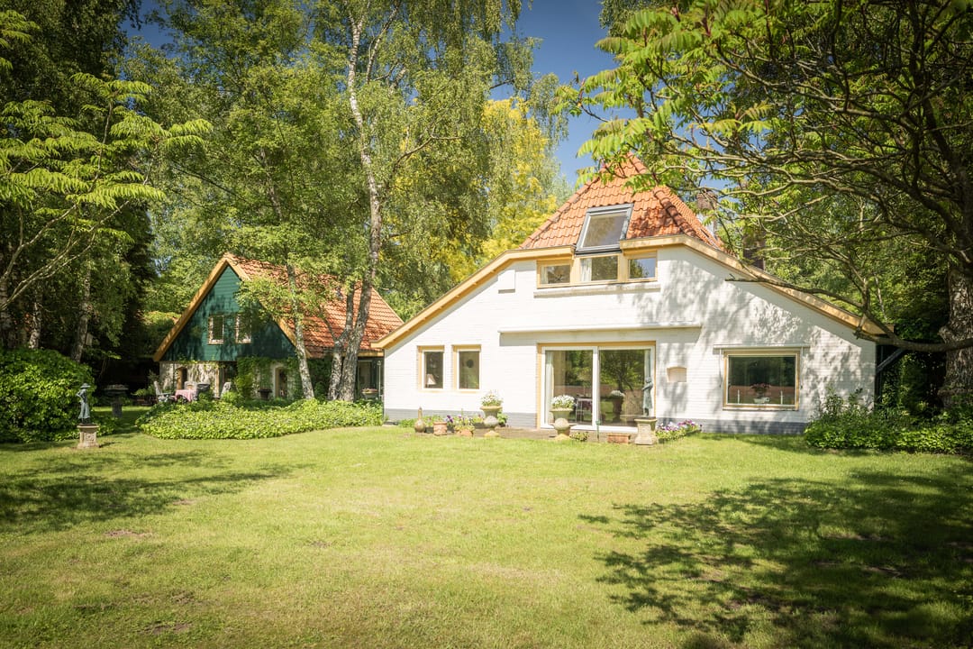 Spacious 19th-Century Farmhouse with NSW Landgoed Status and B&B Business Potential in the Achterhoek — 7