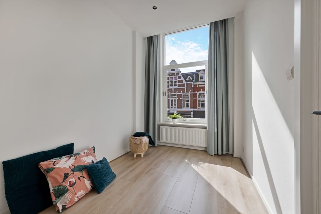 Photo 22 of Weimarstraat 53-A