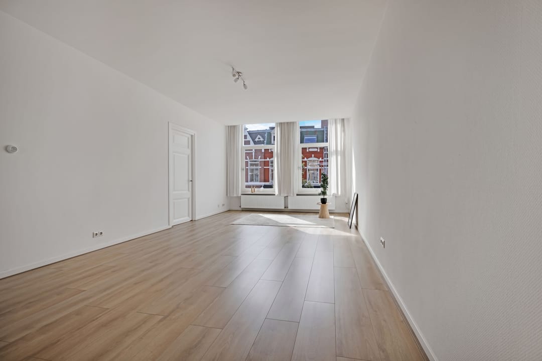Photo 7 of Weimarstraat 53-A
