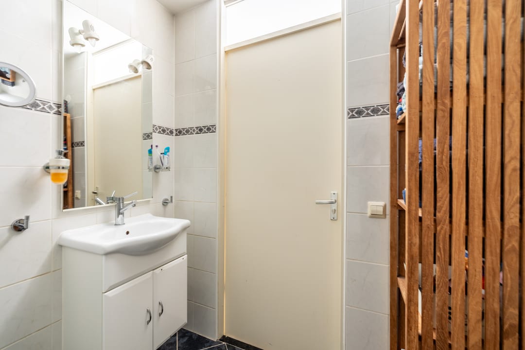 Spacious Family Home in a Car-Free Street in Purmer-Zuid — 26