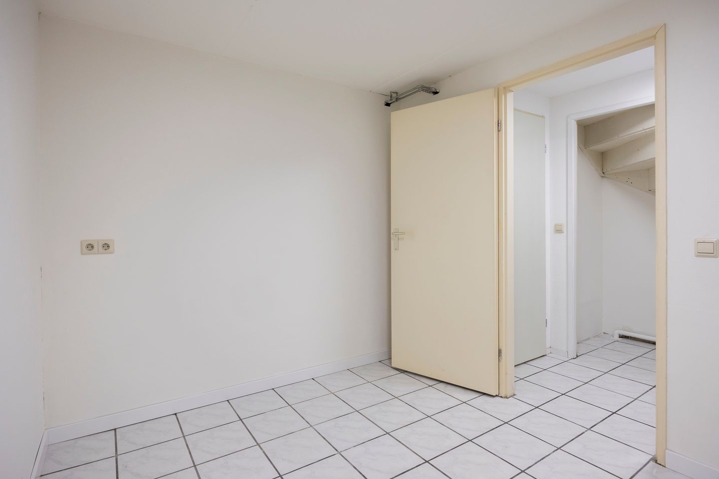 Photo 25 of Johanna Naberstraat 3