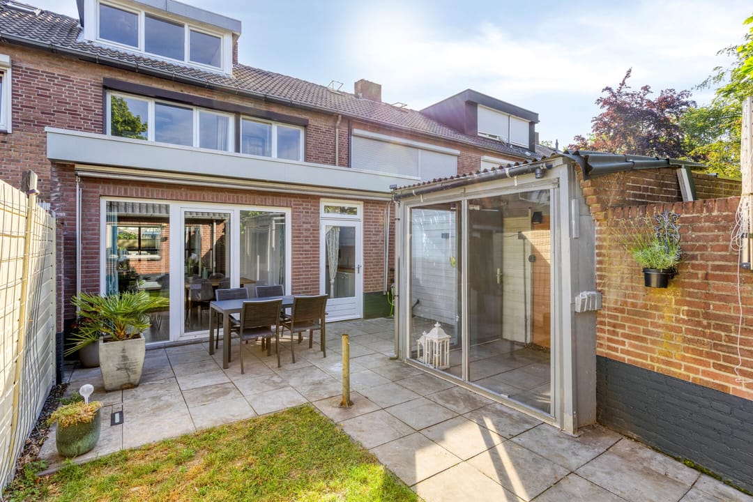 Photo 32 of Pepijn van Herstalstraat 46