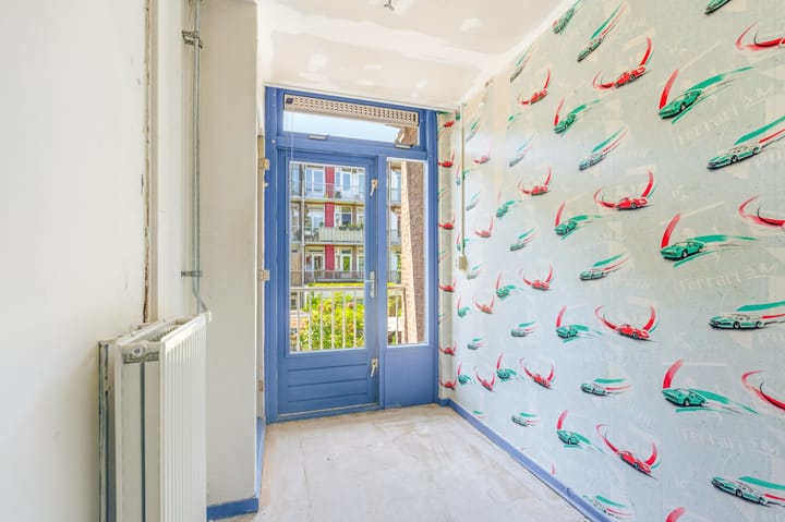 Photo 5 of Van Gentstraat 53-1