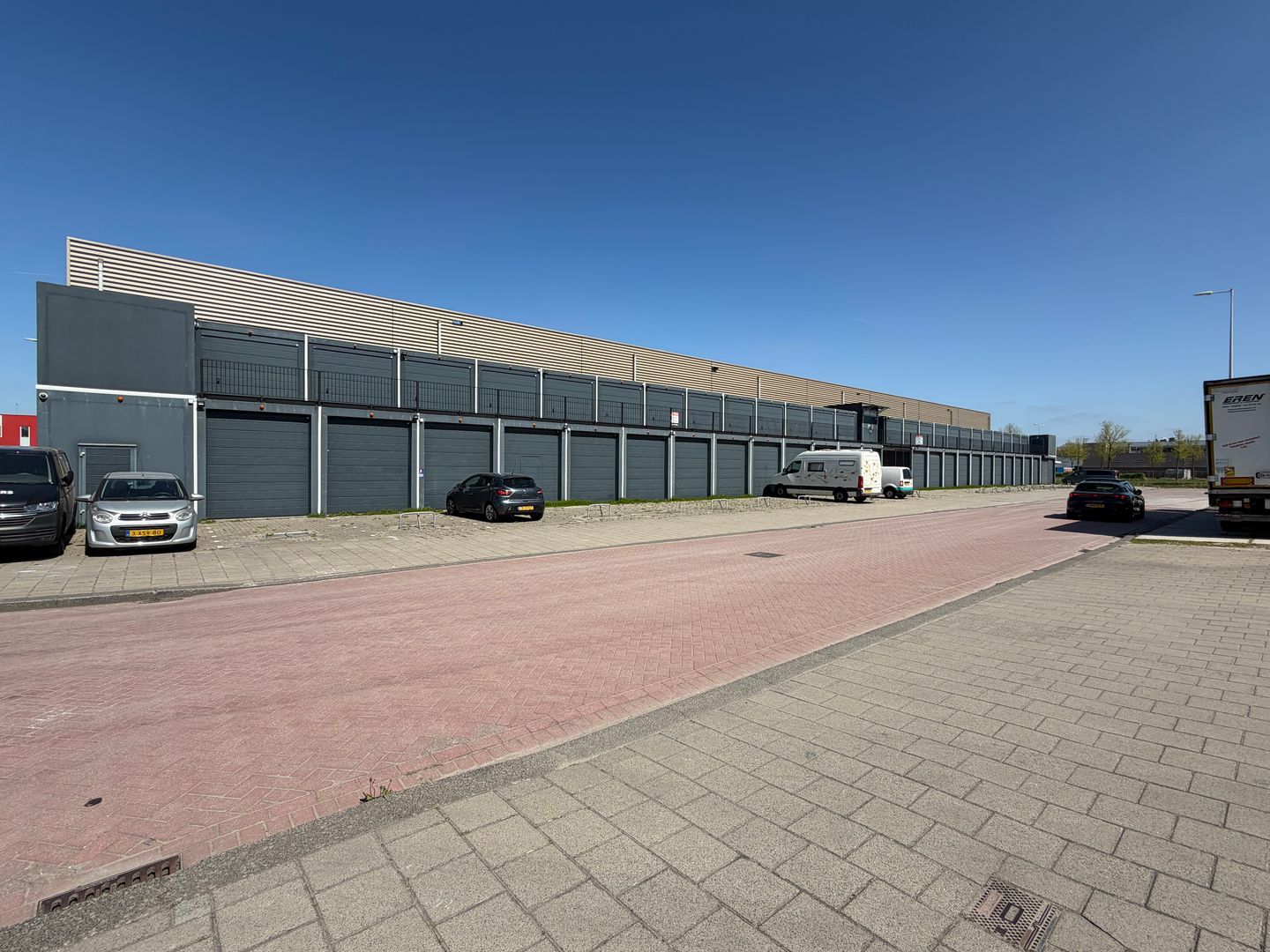 Bekijk foto 2 van Watervoort 15-P