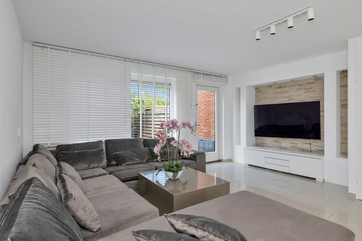 Tussenwoning te koop: Prisma 9, Heerhugowaard