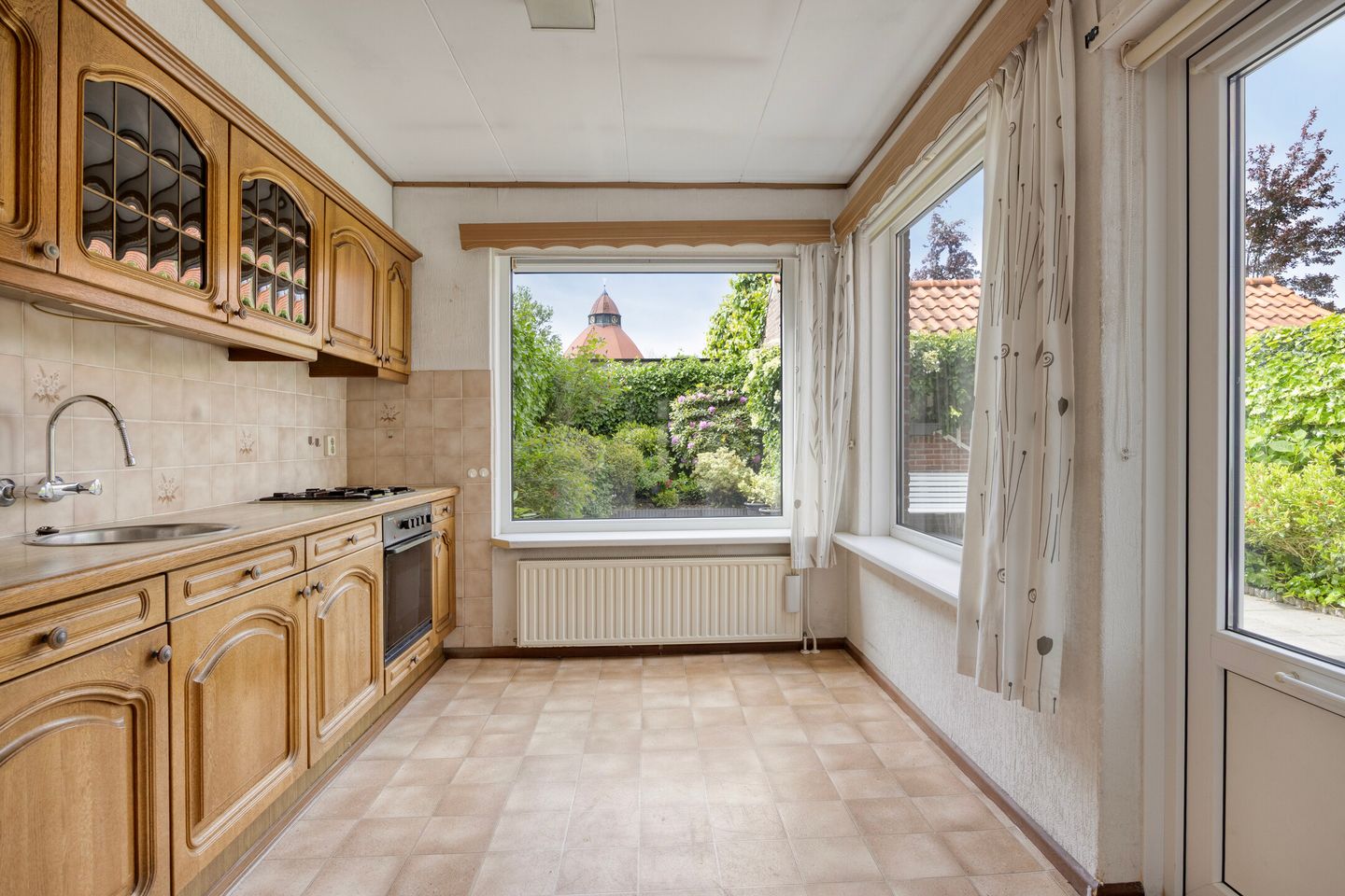 Terraced House with Potential in Dongen Center — 19