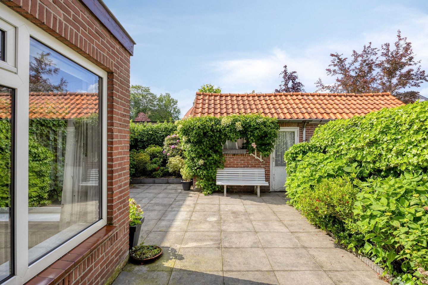 Terraced House with Potential in Dongen Center — 40