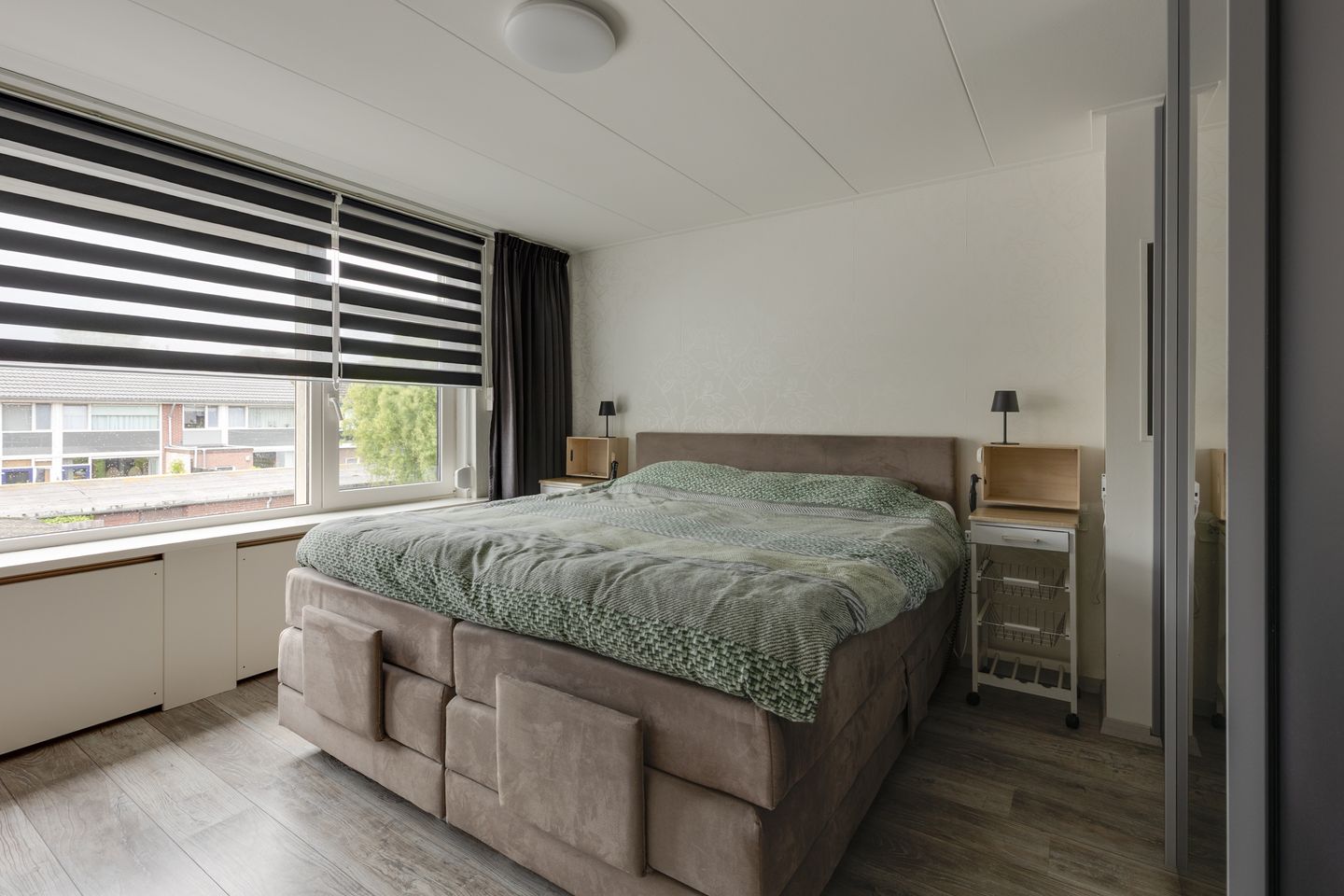 Spacious Energy Efficient Four Bedroom Townhouse with Modern Kitchen — 20
