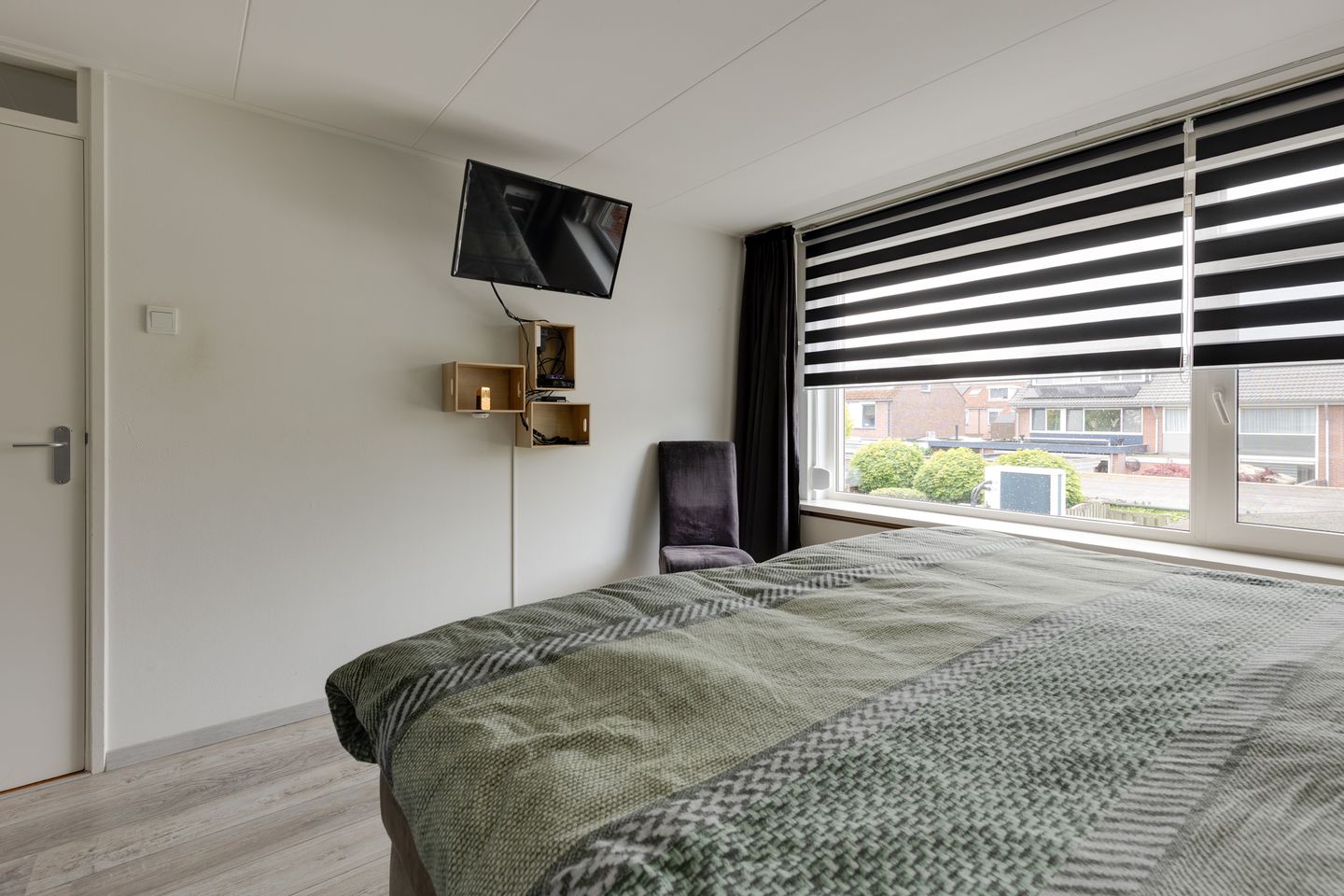 Spacious Energy Efficient Four Bedroom Townhouse with Modern Kitchen — 19
