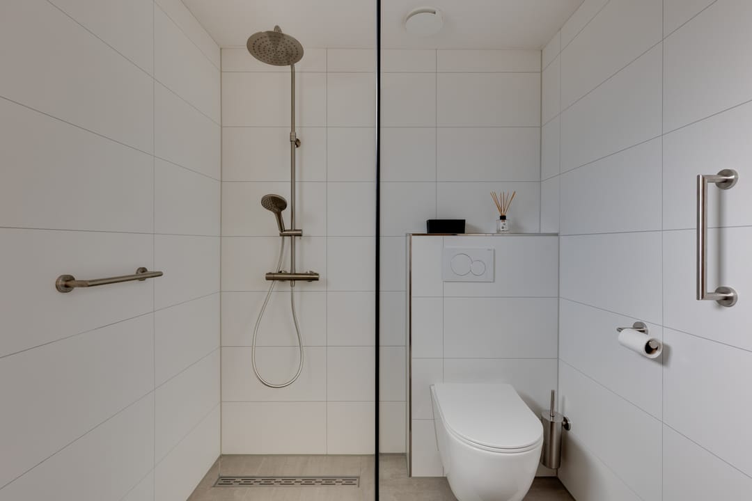 Spacious Energy Efficient Four Bedroom Townhouse with Modern Kitchen — 28
