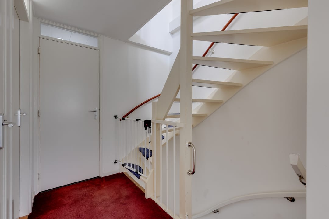 Spacious Energy Efficient Four Bedroom Townhouse with Modern Kitchen — 31