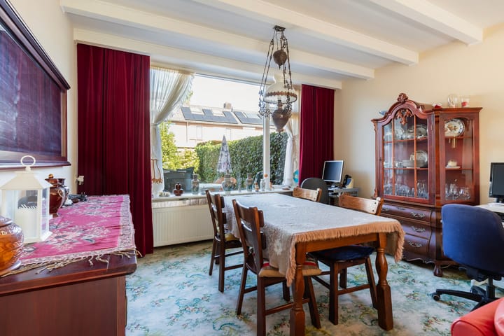 Hoekwoning te koop: Van Hallstraat 26, Nunspeet