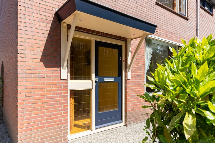 Hoekwoning te koop: Van Hallstraat 26, Nunspeet