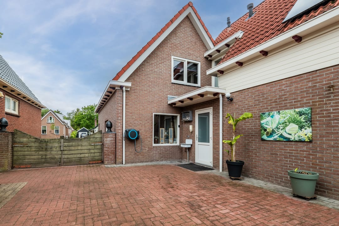 Foto 47 van Spoorstraat 52
