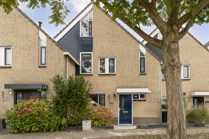 Tussenwoning te koop: Schönbergweg 15, Almere