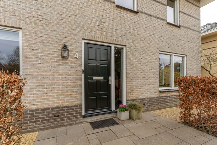 Vrijstaande woning te koop: Madagaskarstraat 4, Almere