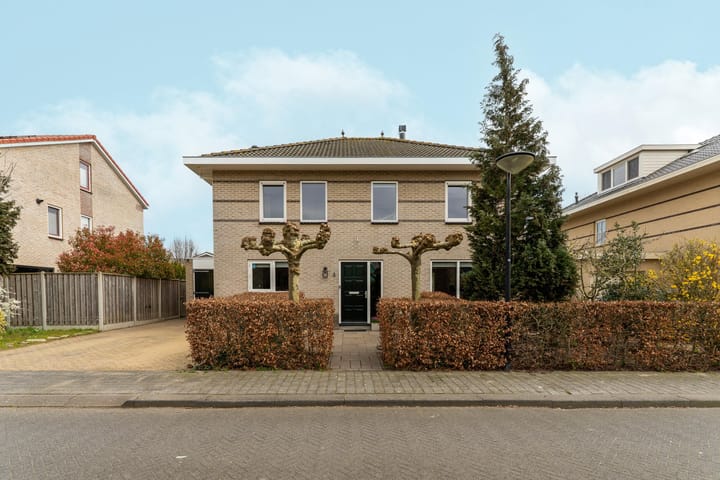 Vrijstaande woning te koop: Madagaskarstraat 4, Almere