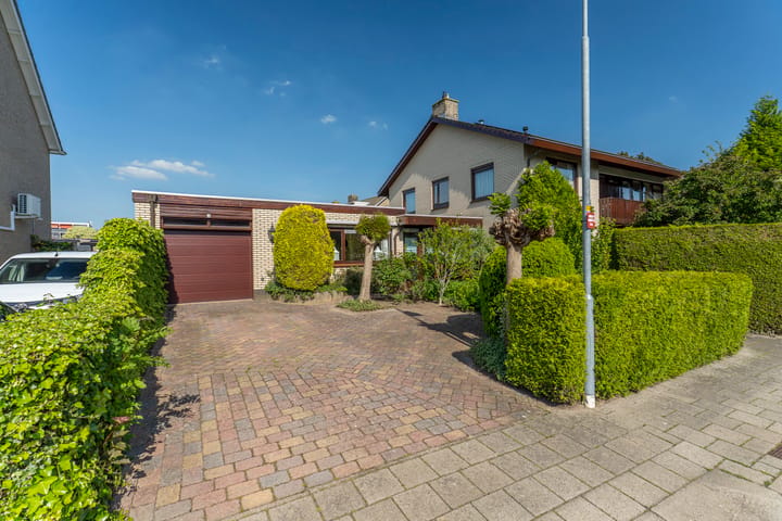 Vrijstaande woning te koop: Acaciastraat 4, Zevenaar