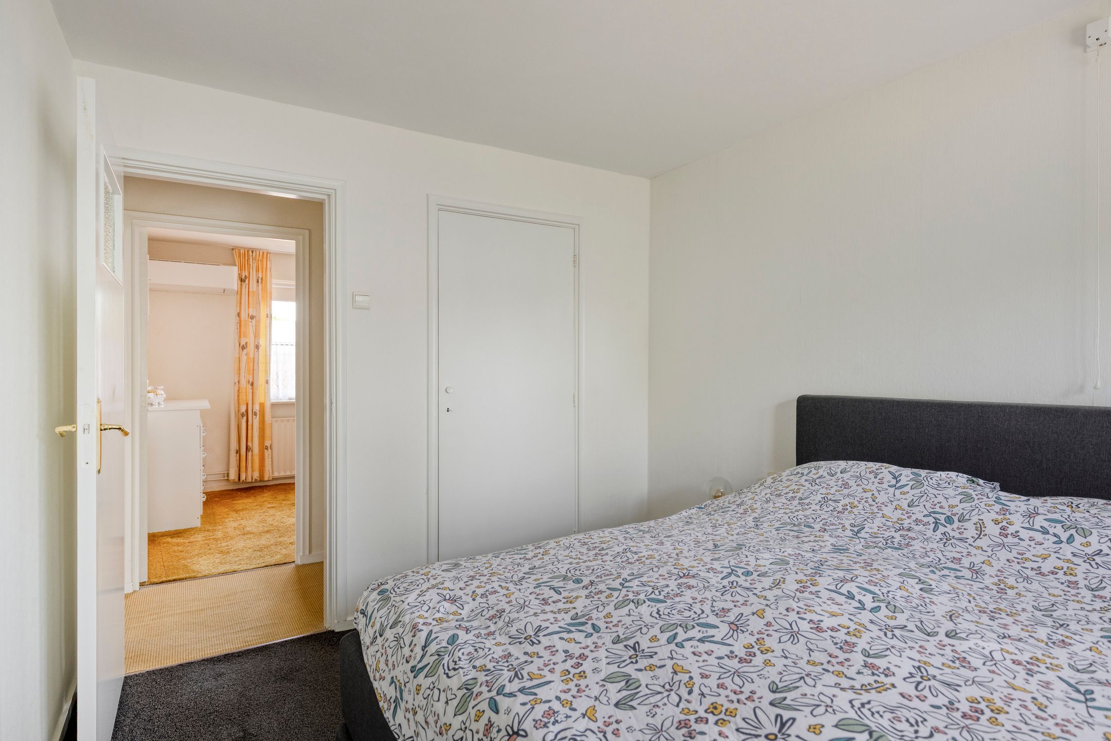 Charming Semi-Detached Residence with Private Patio Garden in Central Wijchen Location — 21