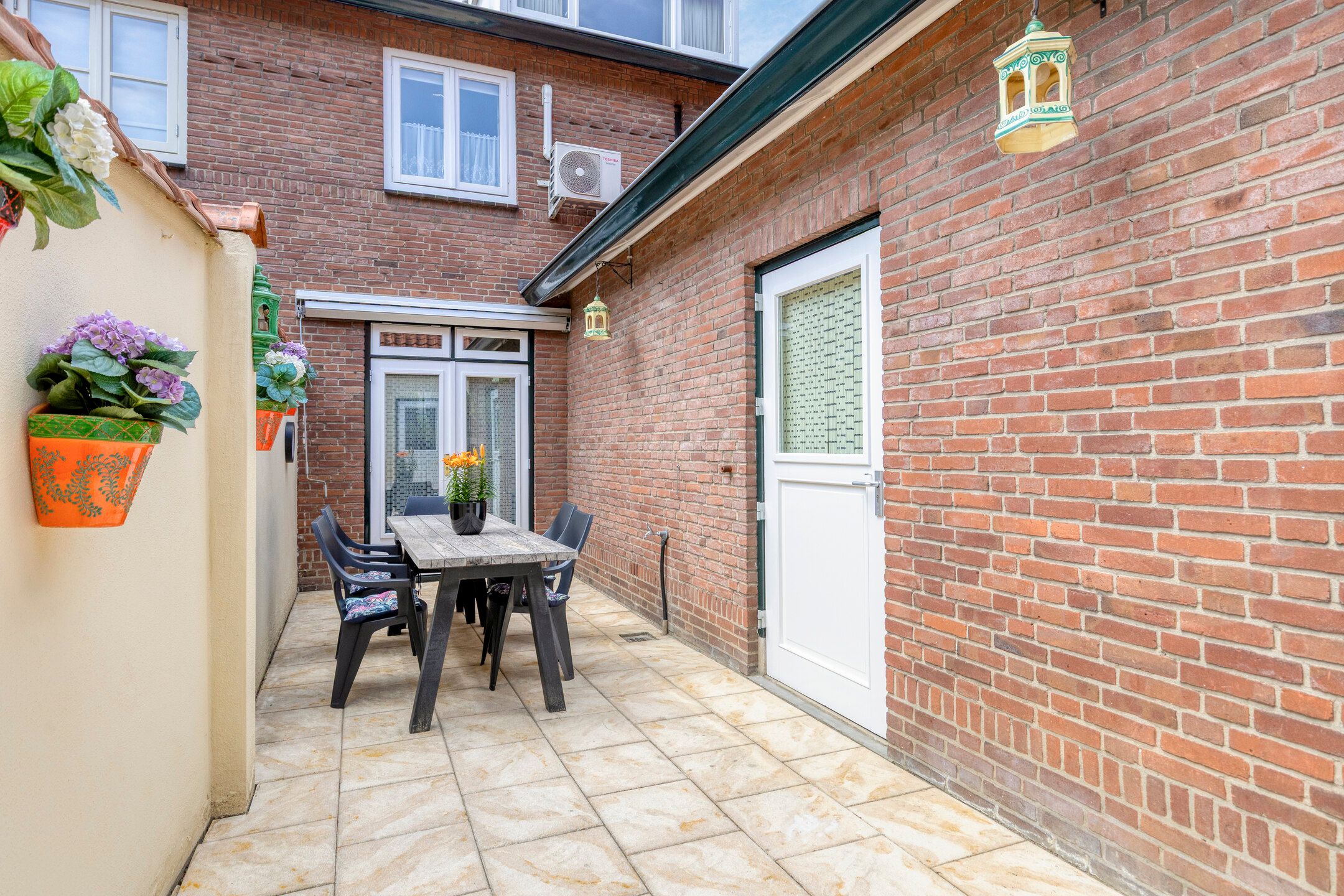 Charming Semi-Detached Residence with Private Patio Garden in Central Wijchen Location — 30