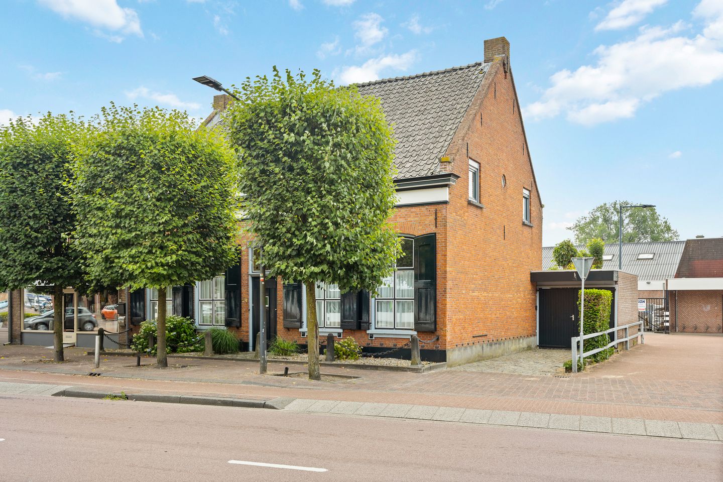 Foto 1 van Sint Bavostraat 24