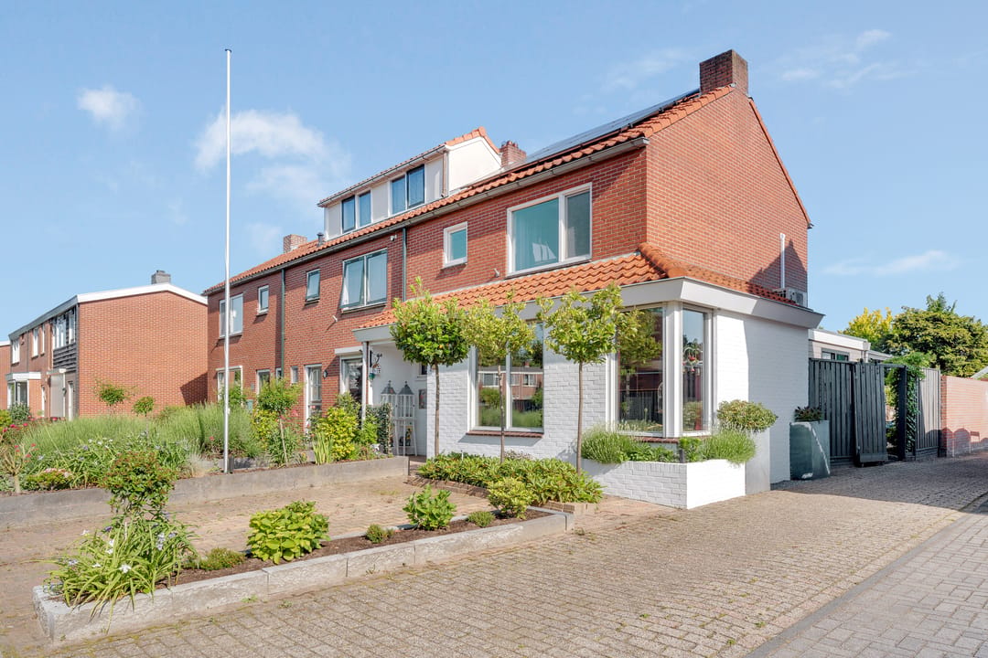 Photo 37 of Tollensstraat 27