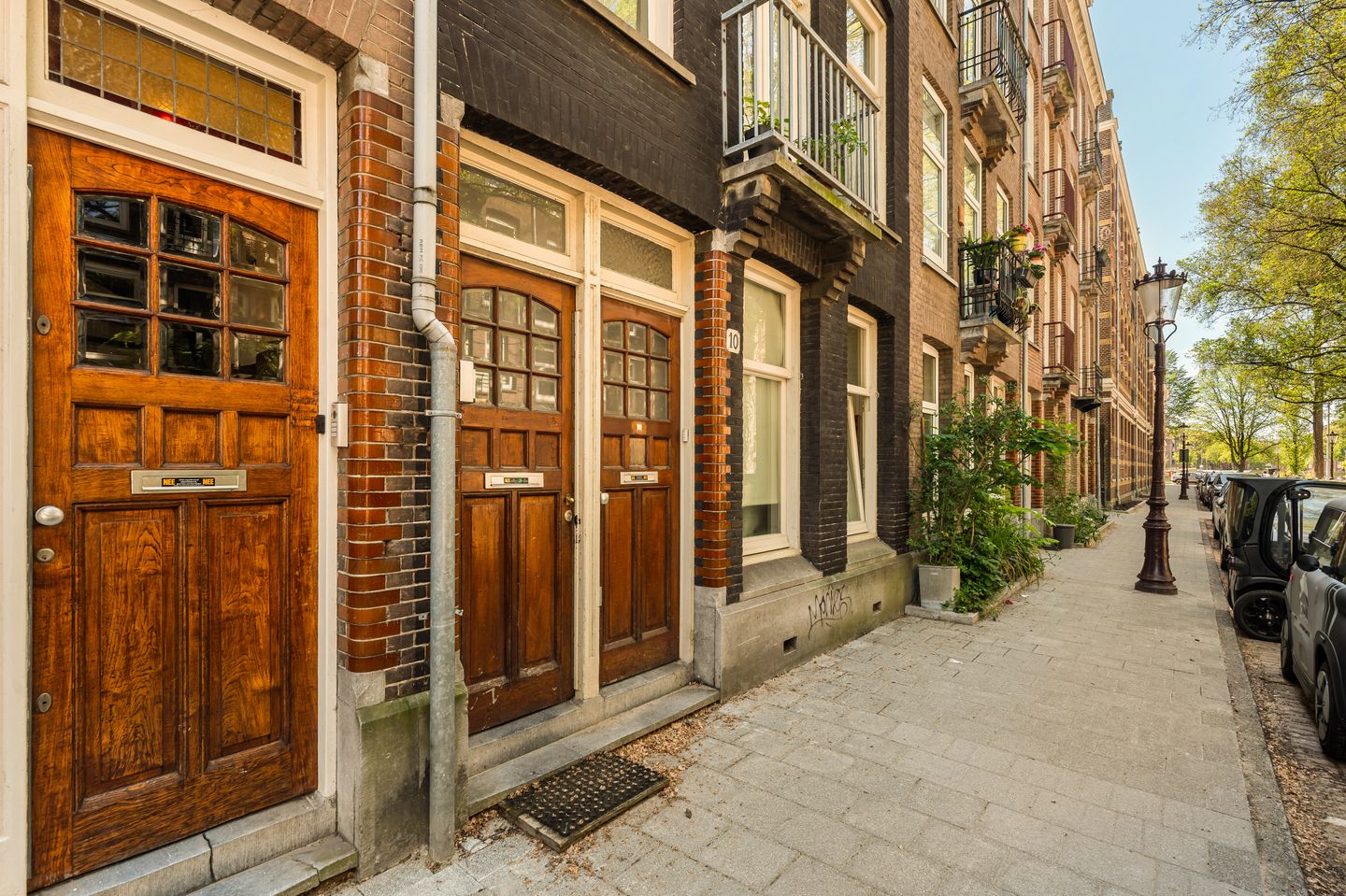 Photo 5 of Graaf Florisstraat 12-3