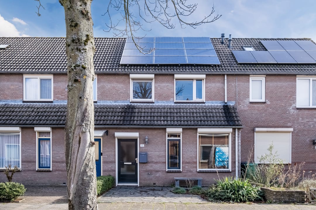 Photo 32 of Leeuwenstraat 145
