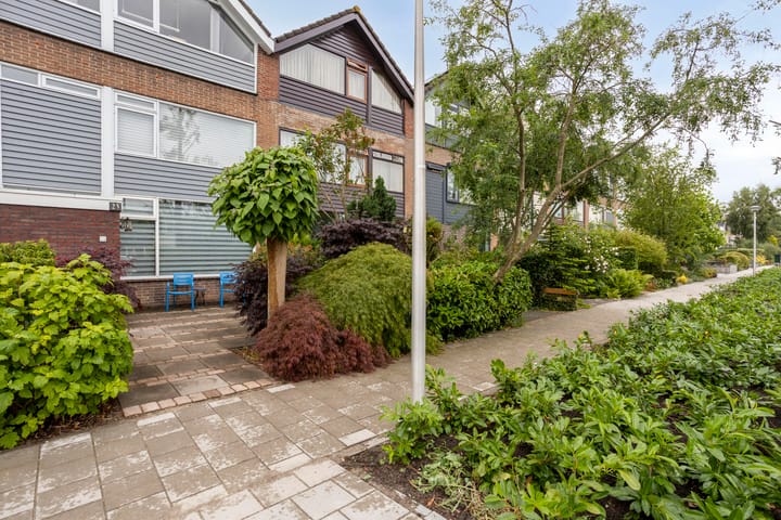 Tussenwoning te koop: Van Goghstraat 23, Reeuwijk