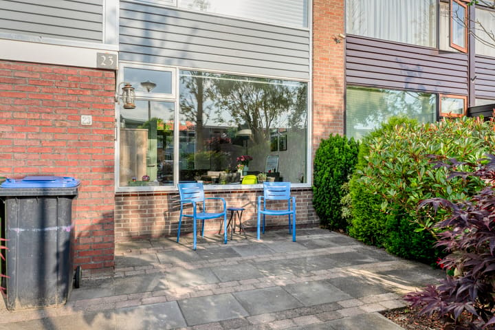 Tussenwoning te koop: Van Goghstraat 23, Reeuwijk